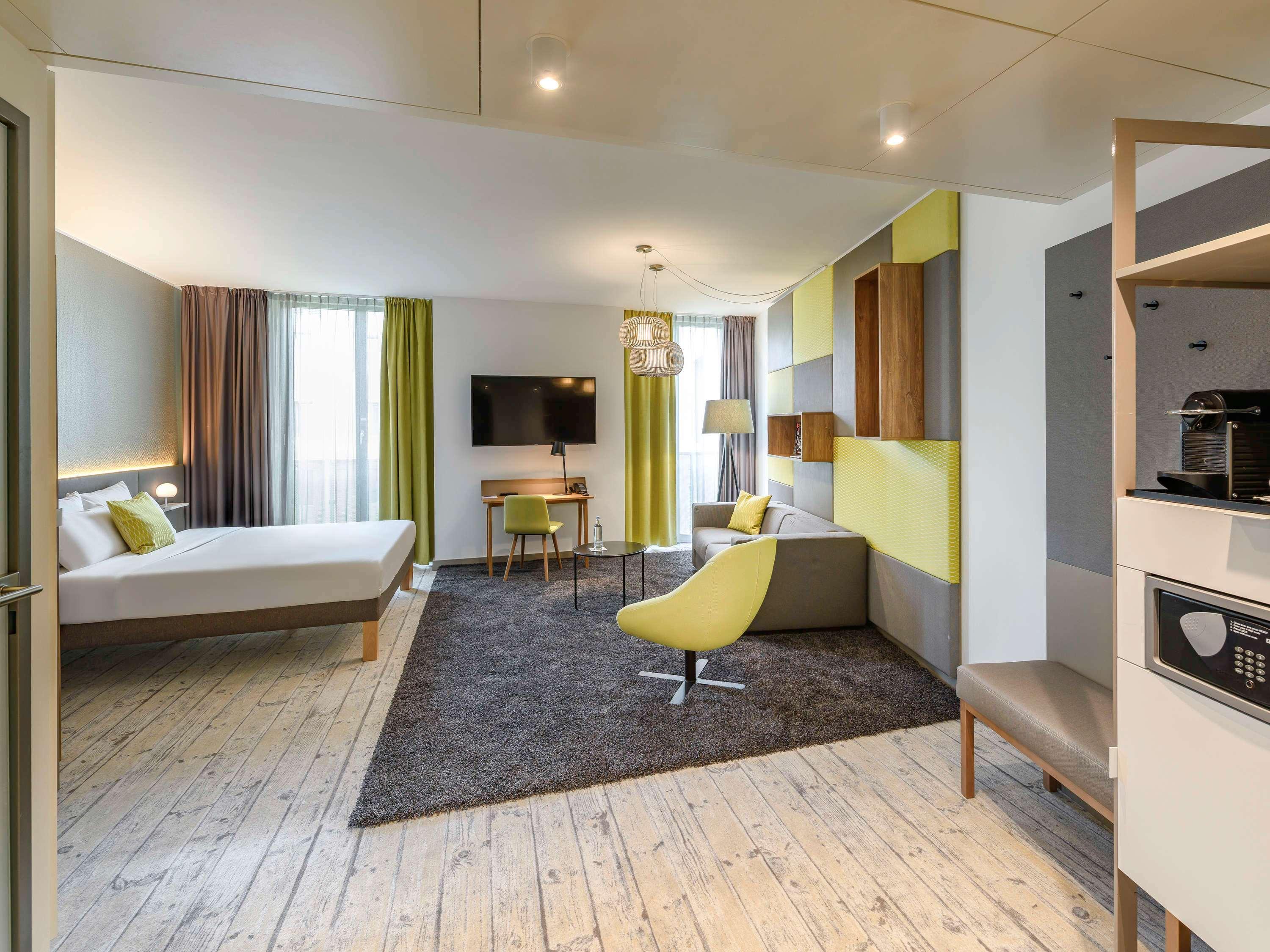 Novotel Muenchen Messe Esterno foto