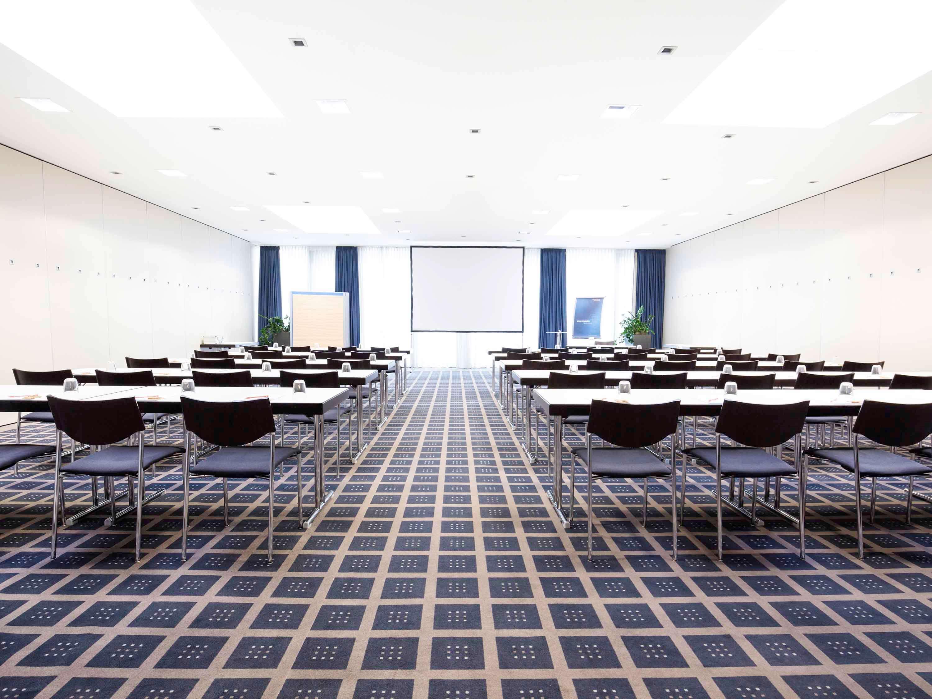 Novotel Muenchen Messe Esterno foto