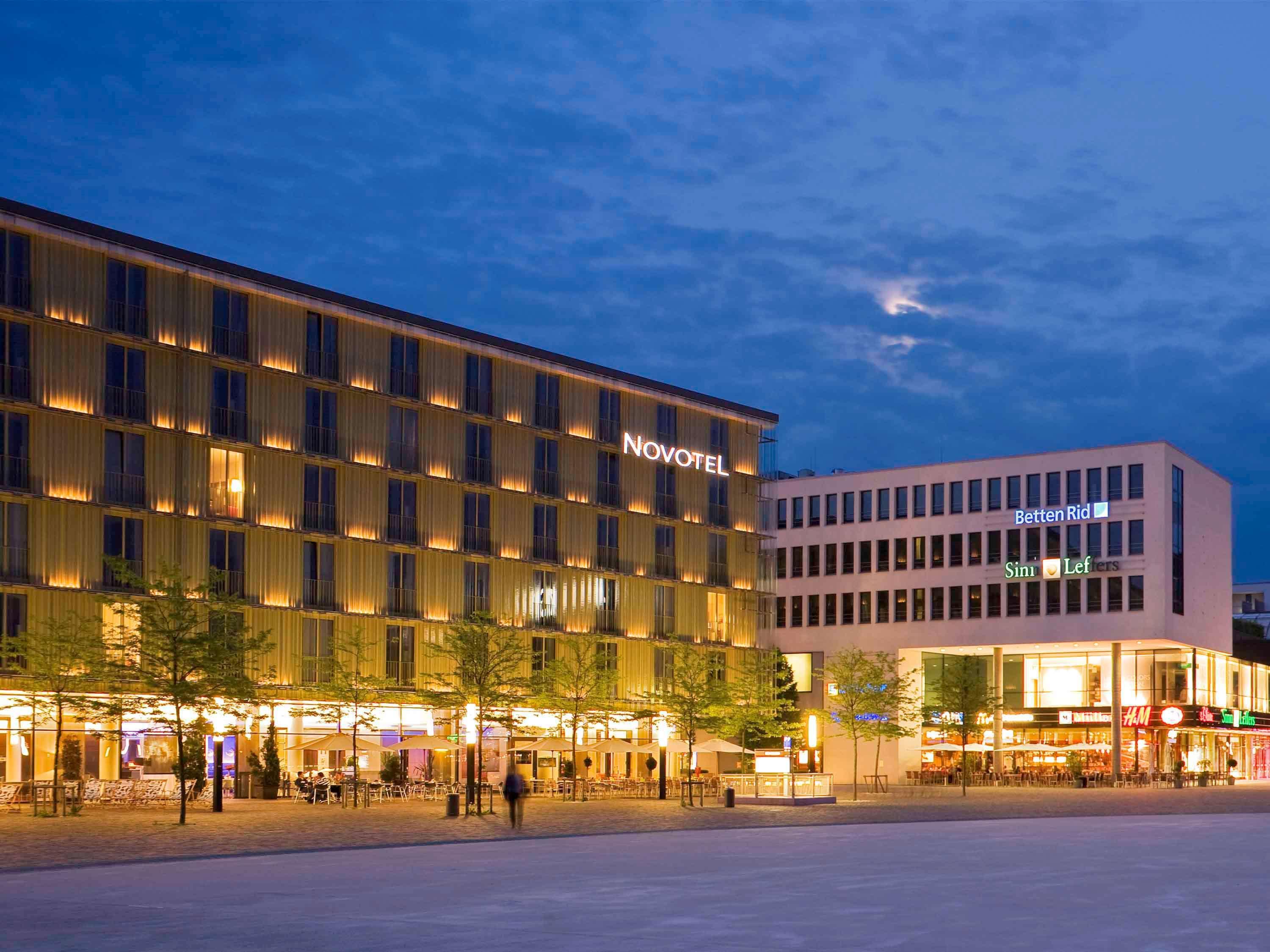 Novotel Muenchen Messe Esterno foto