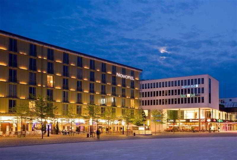 Novotel Muenchen Messe Esterno foto