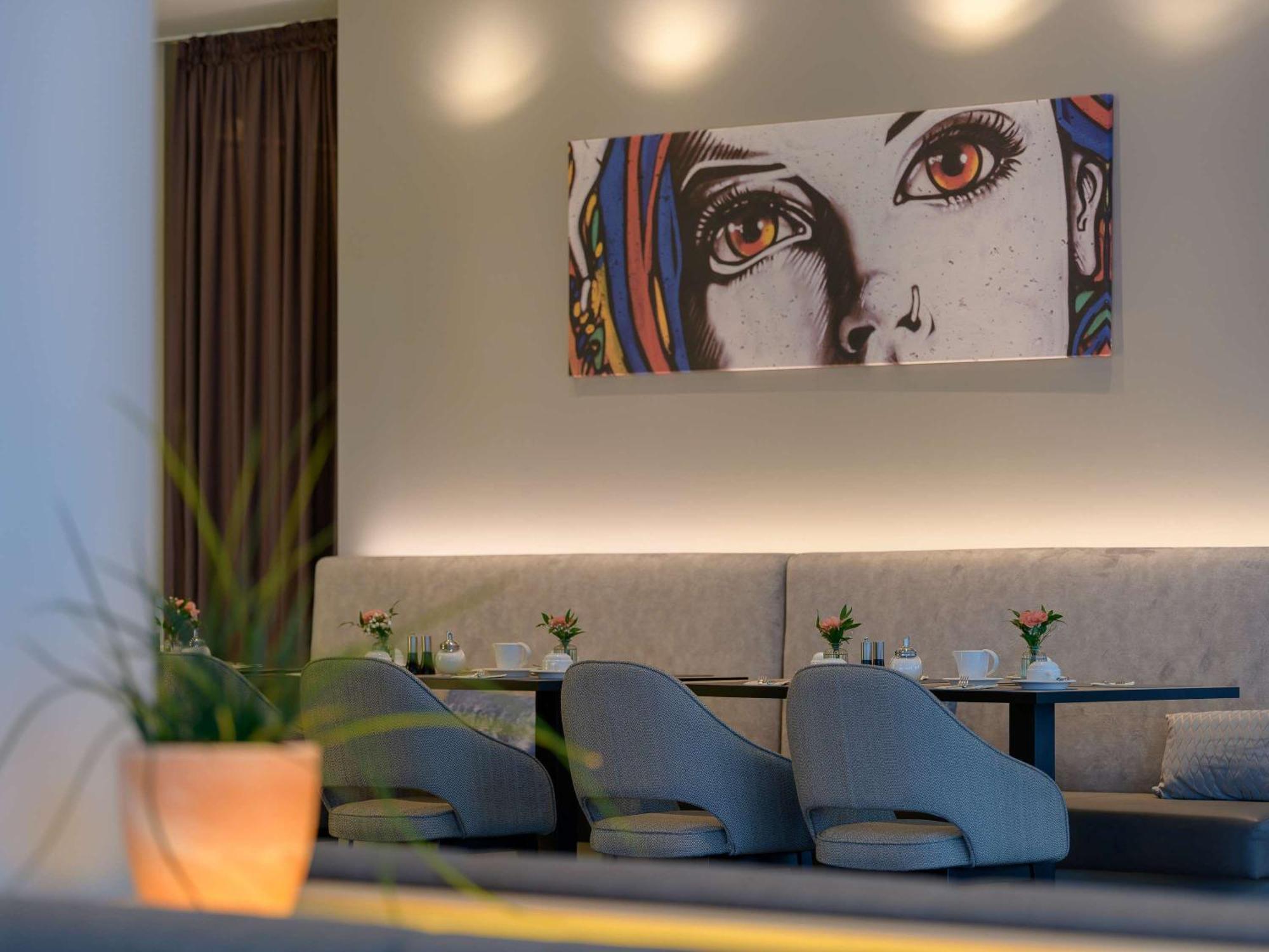 Novotel Muenchen Messe Esterno foto